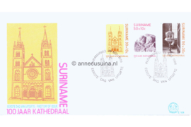 Republiek Suriname Zonnebloem E104 Onbeschreven 1e Dag-enveloppe Het 100-jarig bestaan van de Sint Petrus en Paulus Kathedraal in Paramaribo 1986