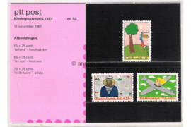 Nederland NVPH M52 (PZM52) Postfris Postzegelmapje Kinderzegels, kind en beroep 1987
