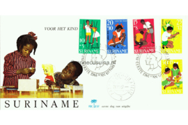 Suriname (Palmboom) NVPH E57 (E57P) Onbeschreven 1e Dag-enveloppe Kinderpostzegels. Kinderspelen 1967