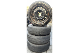 4 Winterbanden met Velg: Good Year Ultragrip 8 185/65/R15 88T (4x108/65,1/18)