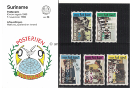 Republiek Suriname Zonnebloem Presentatiemapje PTT nr 28 Postfris Postzegelmapje Kinderzegels met toeslag ten bate van het kind 1986
