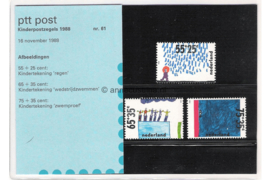 Nederland NVPH M61 (PZM61) Postfris Postzegelmapje Kinderzegels, kind en water 1988