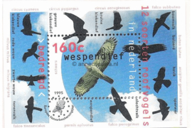 Nederland NVPH 1652 Postfris Blok Natuur en milieu, roofvogels (Wespendief) 1995
