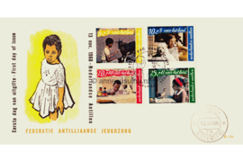 Nederlandse Antillen (Windroos) NVPH E51 (E51Wa) Onbeschreven 1e Dag-enveloppe Kinderpostzegels. Kinderen en dieren 1968