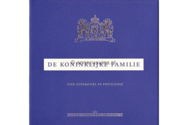 Nederland Speciaal Themamapje Postfrismapje De Koninklijke Familie / "Vier generaties in postzegels" NVPH V2233-2242, V2272-2281 en Blok 2243 Postfris