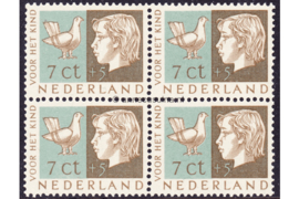 Nederland NVPH 614 Postfris (7 + 5 cent) (Blokje van vier) Kinderzegels 1953