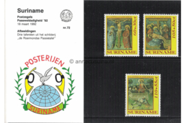 Republiek Suriname Zonnebloem Presentatiemapje PTT nr 72 Postfris Postzegelmapje Met toeslag als Paasweldadigheidszegels. Afbeeldingen van de kruisiging, de vrouw die het lichaam van Christus wegneemt en van de verrijzenis 1992