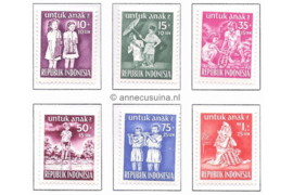 Indonesië Zonnebloem 127-132 Postfris Zegels met toeslag ten bate van het kind 1954