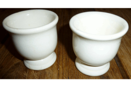 2 antieke eierdopjes Societe Ceramique