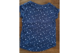 T-shirtje korte mouw blauw met witte sterretjes en opdruk