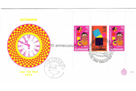 Suriname (Windroos) NVPH E94 (E94W) Onbeschreven 1e Dag-enveloppe Blok Kinderpostzegels, onderwijs 1972