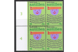 Nederlandse Antillen NVPH 497 Postfris (15+5 cent) (Blokje van vier) MET VELRAND Kinderzegels, kinderliedjes 1974