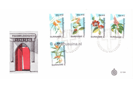 Suriname (Windroos) NVPH E104 (E104W) Onbeschreven 1e Dag-enveloppe Paasweldadigheidszegels 1974