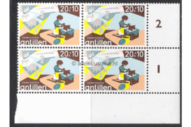Nederlandse Antillen NVPH 516 Postfris (20+10 cent) (Blokje van vier) HOEKSTUK Kinderzegels 1975
