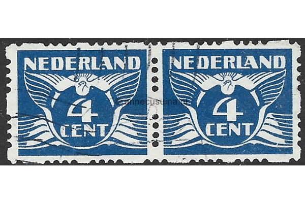 Nederland NVPH R39 HORIZONTAAL PAAR Gestempeld FOTOLEVERING (4 cent) Vierzijdige roltanding Vliegende duif 1928
