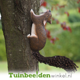 Metalen tuinbeeld figuur ''De speelse eekhoorn'' TBW12052