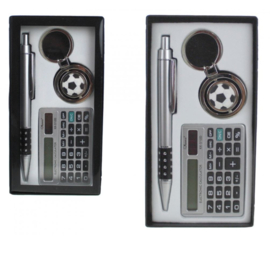Geschenkset balpen + sleutelhanger voetbal + rekenmachine in cadeaudoosje 16x8,5 cm