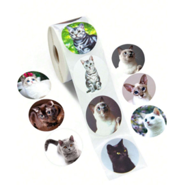 500 stuks stickers op rol katten 2.5 cm