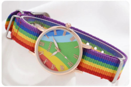 Horloge regenboog + 3 armbandjes
