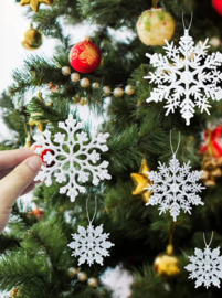 18 stuks kerstboom hangers sneeuwvlokken zilverkleur