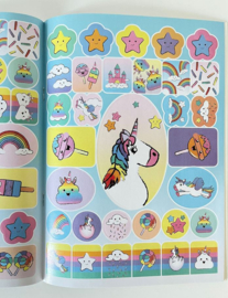 Eenhoorn Kleurboek 20 X 28 Cm inclusief stickers