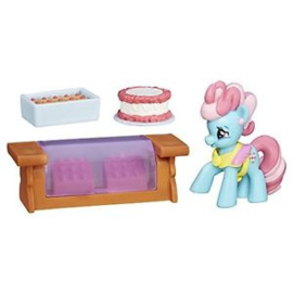 My Little Pony Collectable Story Pack mini Mrs. Dazzle Cake