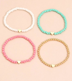 4 stuks armbandjes hart