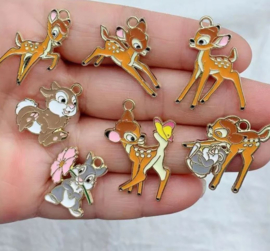 10 stuks bedels - sieraden hangers Bambi en stampertje