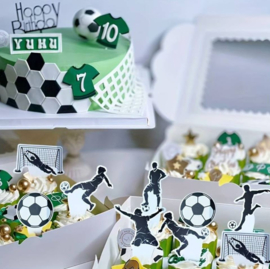 24 stuks cupcake toppers voetbal