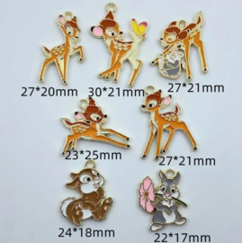 10 stuks bedels - sieraden hangers Bambi en stampertje