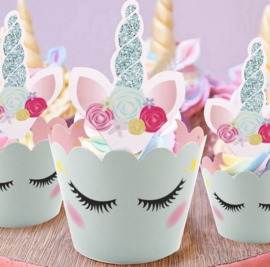 12 stuks cupcake omslagen + 12 toppers unicorn / eenhoorn