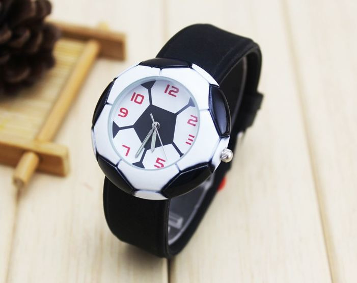 Kinderhorloge voetbal zwart wit Horloges Welkom in onze