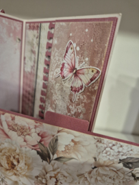 Workshop kaarten maken donderdag 24 april - Maaike en Hennie - Ochtend