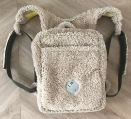 Tas Teddy voor het dragen van sondevoeding, inclusief iem& pomp- fleshouder en antislip in het schouderdeel.