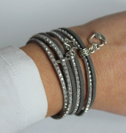 Wikkelarmband grijs strass