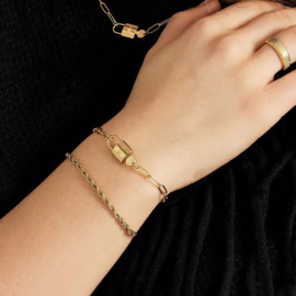 SCHAKEL ARMBAND SLOTJE GOUD