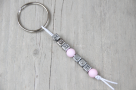 Sleutelhanger *top-juf* roze/zilver