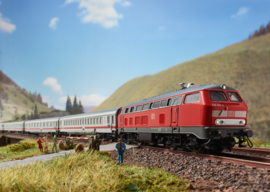 Minitrix 16823 - DB AG, Diesellokomotive Baureihe 218 (N|DC)