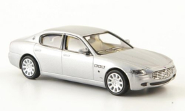 Ricko 38406 - Maserati Quattroporte, zilver, 2003 (HO)