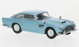 Brekina 15228 - Aston Martin DB5, metallic-lichtblauw, 1964 (HO)