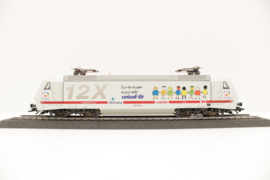 Märklin 37382 - DB AEG, E-loc serie BR 128 “50 Jahre Unicef” (HO|Digitaal)