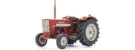 Artitec 387.583 McCormick International 624 Tractor (HO)