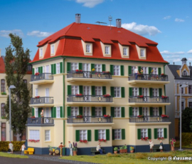 Kibri 38354 -  Duitse meer familie woning met balkon (HO)