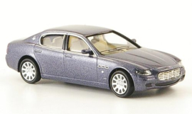 Ricko 38306 - Maserati Quattroporte,blauw metallic, 2003 (HO)