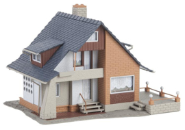 Faller 131504 -Woonhuis met balkon (HO)