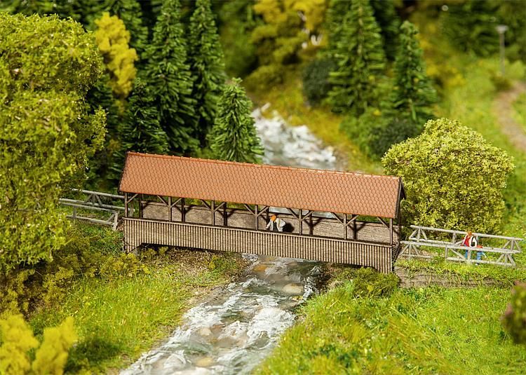Faller 222574 - Overdekte voetgangersbrug (N)