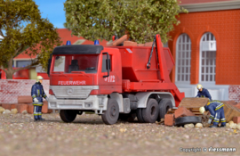 Kibri 18268 - MB Actros portaalarmwagen "Feuerwehr" (HO)