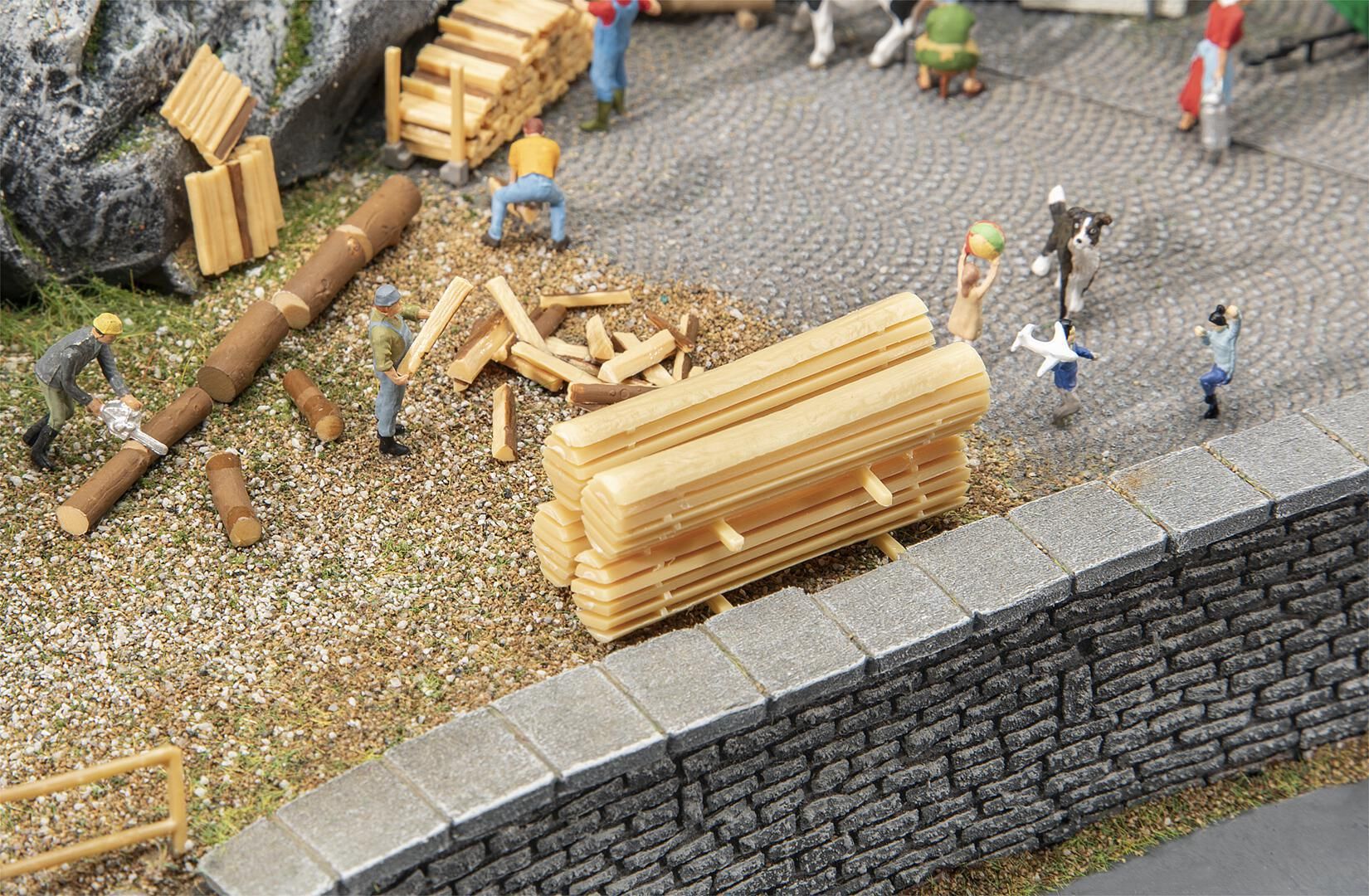Faller 180872 -  2 stapels planken (HO)