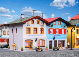 Kibri 38821 - Apotheek en antiekzaak in Tölz (HO)