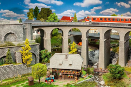Faller 120466 -  Viaduct set, 2-sporig, gebogen (HO)